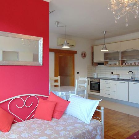 Augusta Apartman Zára Kültér fotó