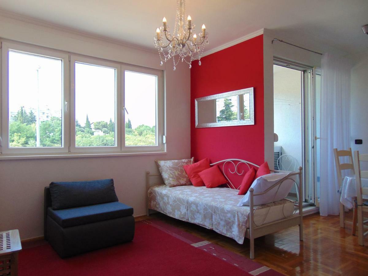 Augusta Apartman Zára Kültér fotó