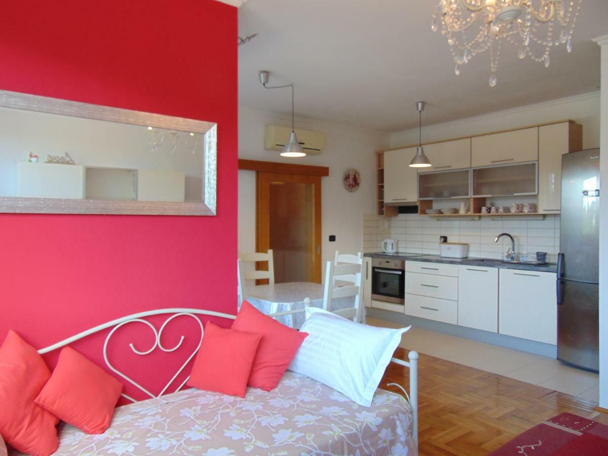 Augusta Apartman Zára Kültér fotó