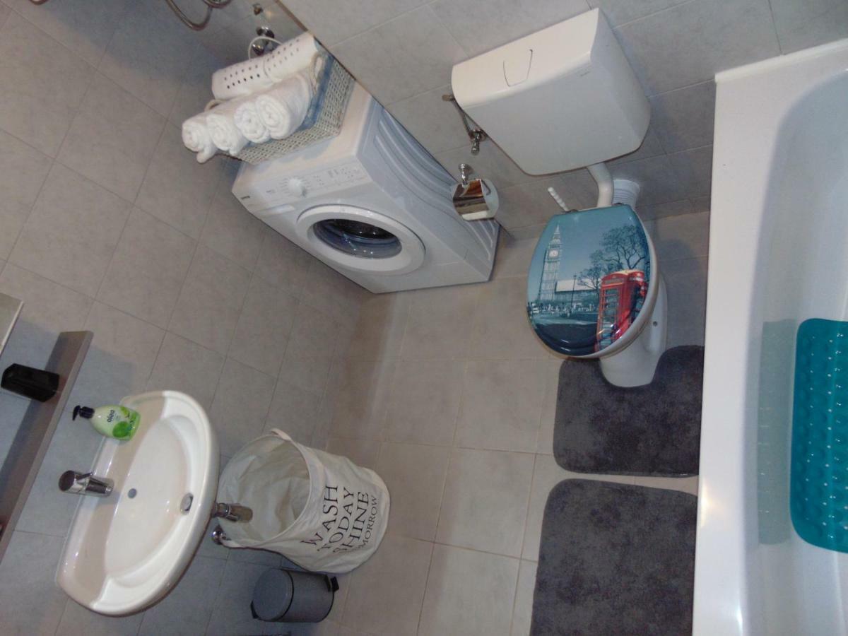 Augusta Apartman Zára Kültér fotó