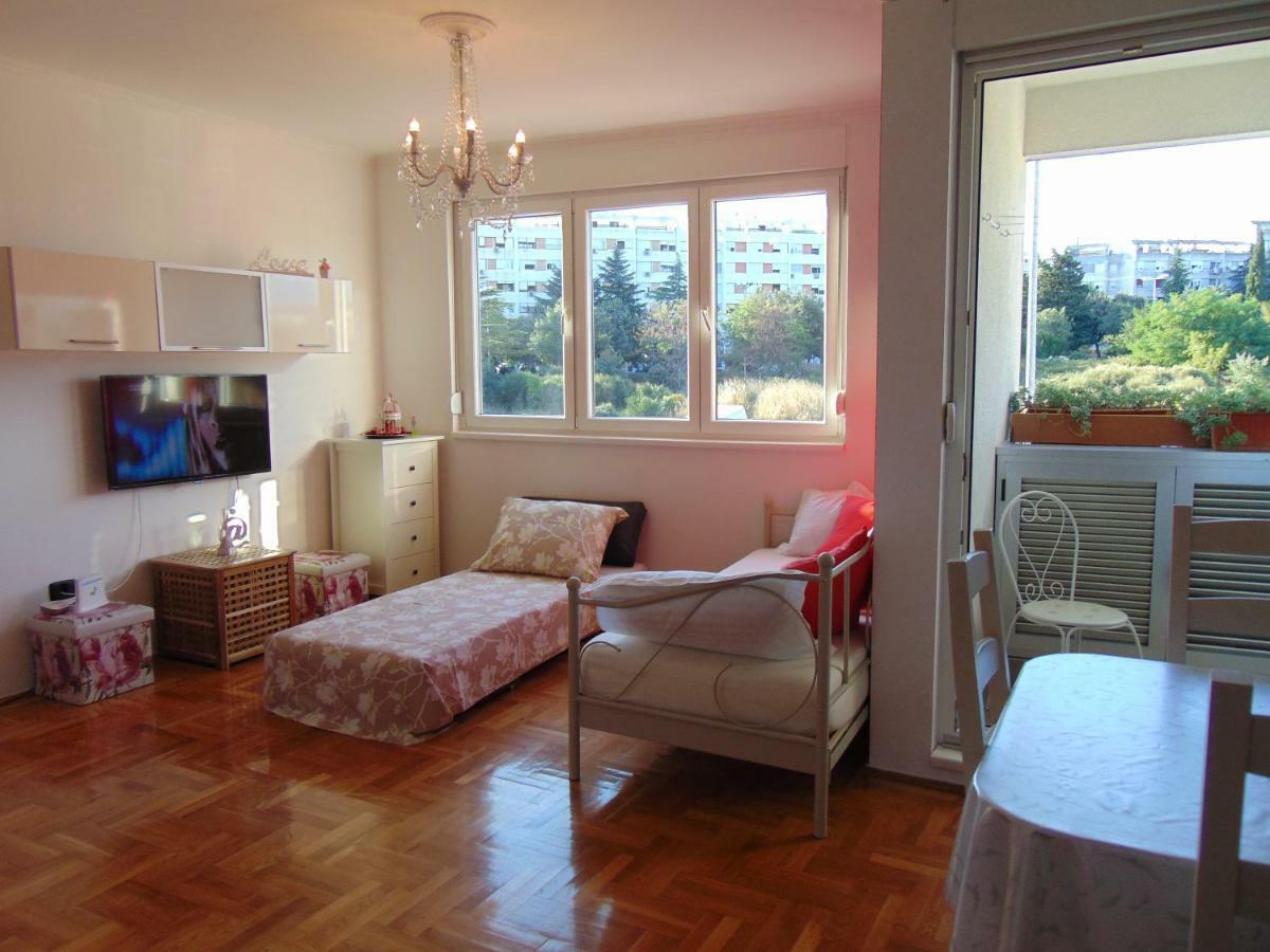 Augusta Apartman Zára Kültér fotó