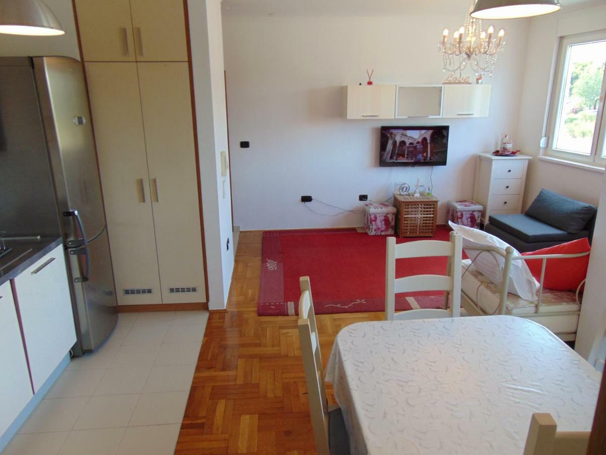 Augusta Apartman Zára Kültér fotó